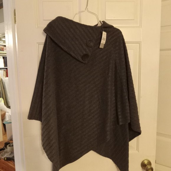 NWT: Grey Poncho - Picture 1 of 4